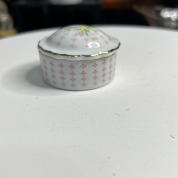 Vintage Floral Porcelain Trinket Box With Lid - Japan - Picture 4 of 6